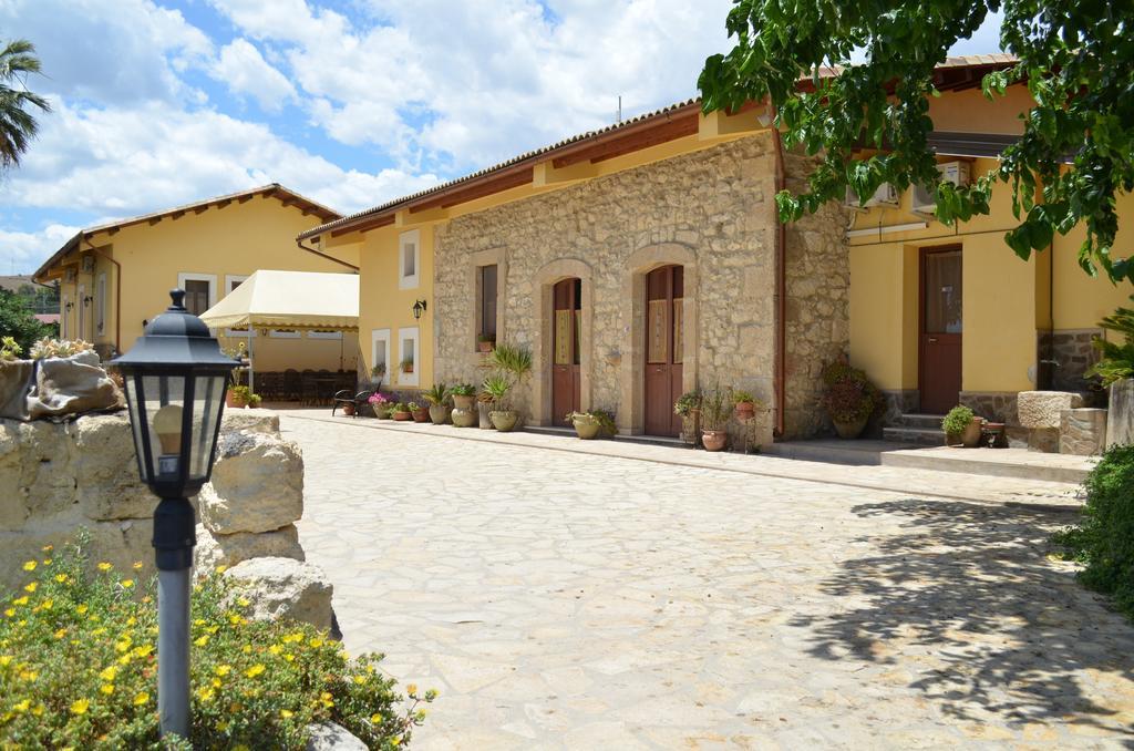 Il Giardino Del Sole Villa Agnone Bagni Exteriör bild
